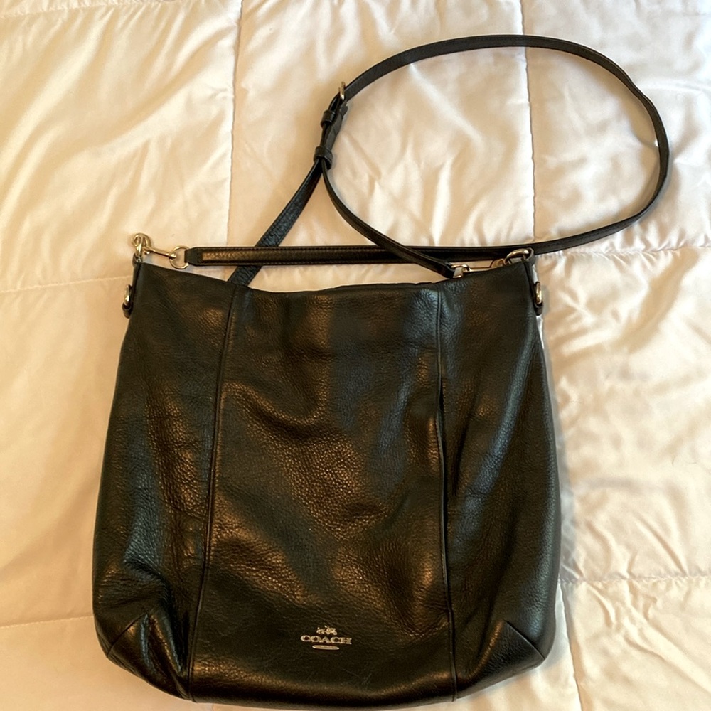 Coach - black leather purse